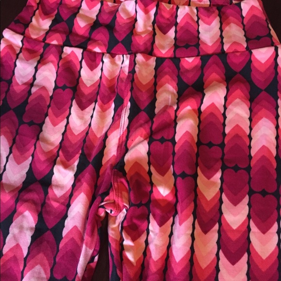 Lularoe Heart Leggings - Picture 3 of 3